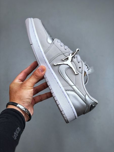 Air Jordan 1 Low 新配色 2024最新男女生低幫休閒板鞋