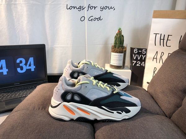 Adidas Yeezy Boost 700 V2 2021新款 侃爺椰子高彈巴斯夫大顆粒緩震爆米花男女款慢跑鞋