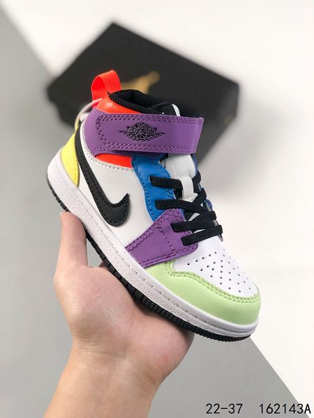 Air Jordan 1 Mid 2023全新童鞋高幫潮流文化籃球板鞋