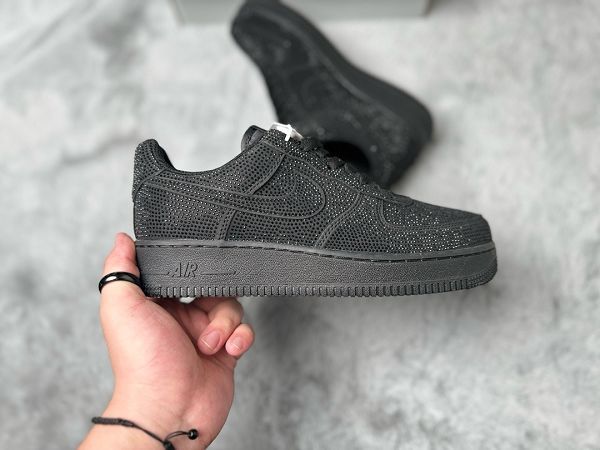 Nike Air Force 1 Low 2024男女鞋 空軍純黑滿天星休閒板鞋