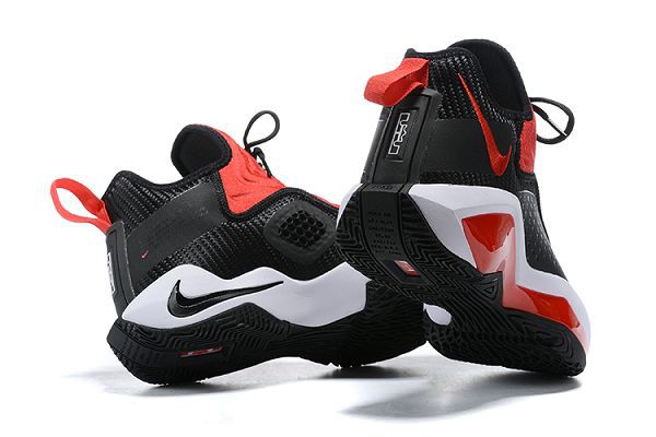 Nike LeBron Soldier XIIII 2020新款 詹姆士士兵14代男生籃球鞋