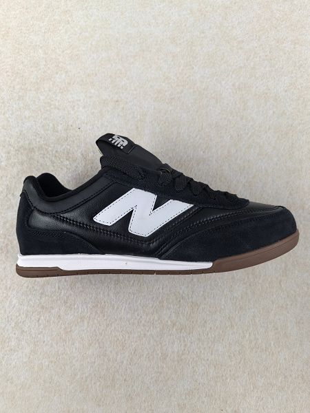 New Balance 2024新款男女生新百倫輕盈透氣休閒鞋