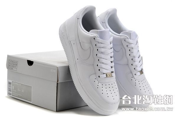 Nike Air Force 1 07 空軍一號基本款 情侶款休閒板鞋