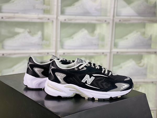 New Balance ML725系列 2022新款 男女款復古老爹風跑步休閑運動慢跑鞋