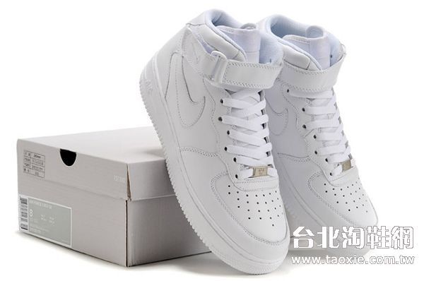 Nike Air Force 1 07 空軍一號基本款 情侶款休閒板鞋