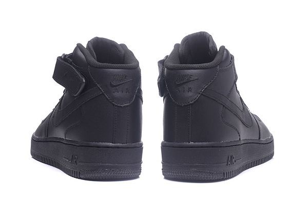 Nike Air Force 1 07 空軍一號基本款 情侶款休閒板鞋