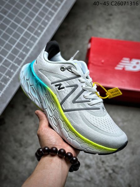 New Balance Fresh Foam X More v4 2023新款 男款輕盈跑鞋