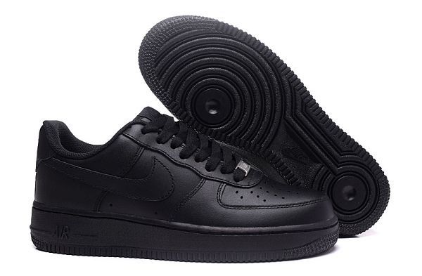 Nike Air Force 1 07 空軍一號基本款 情侶款休閒板鞋