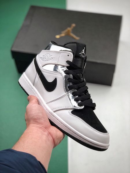 Nike Air Jordan 1 Mid Chrom WingsGS 2021新款 喬丹1代情侶款籃球鞋 帶半碼