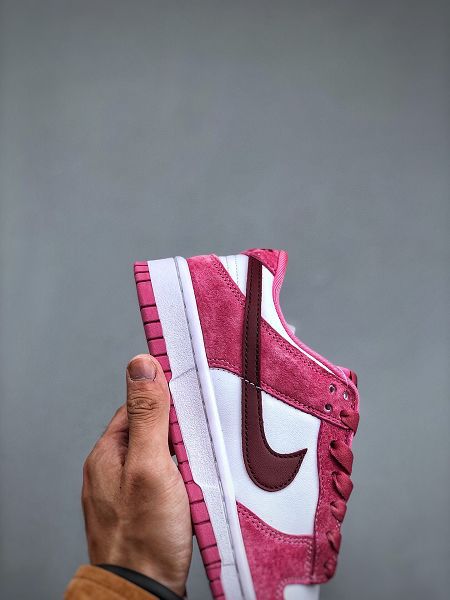 NIKE SB Dunk Low 草莓熊 2024新款男女生休閒板鞋